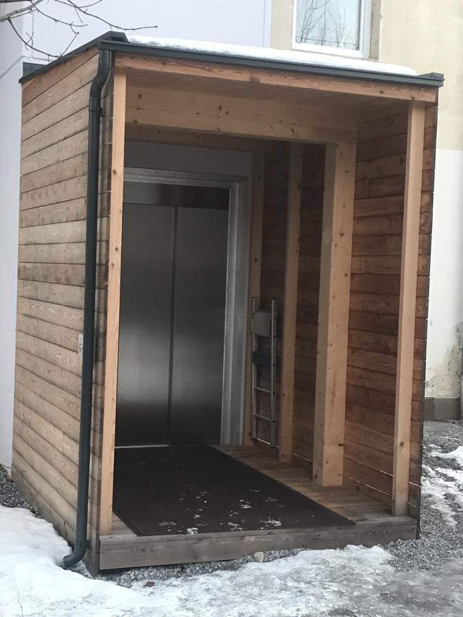 Falken Horst Lienz Bagian luar foto