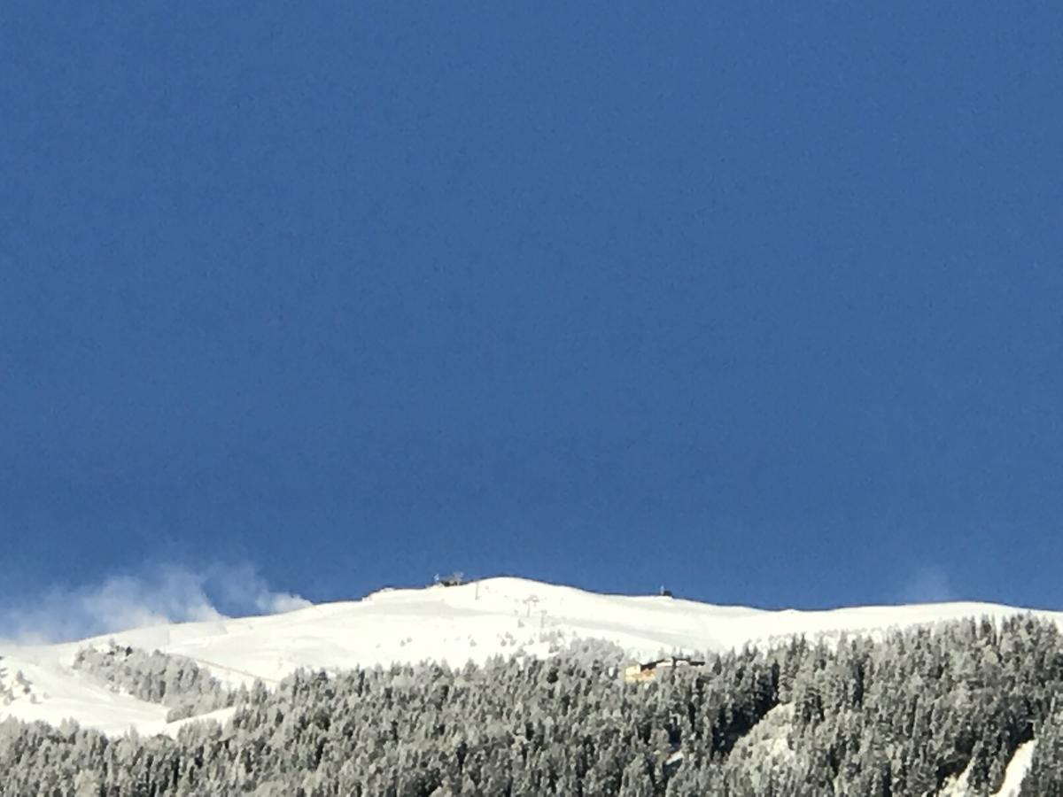 Falken Horst Lienz Bagian luar foto