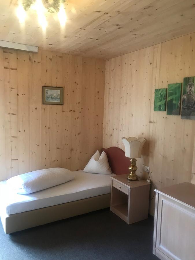 Falken Horst Lienz Bagian luar foto