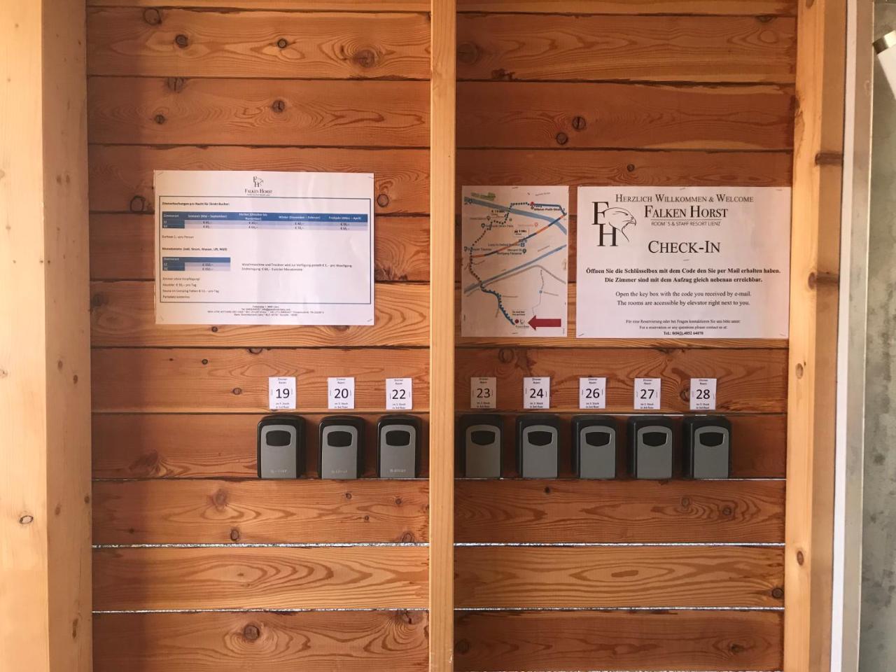 Falken Horst Lienz Bagian luar foto