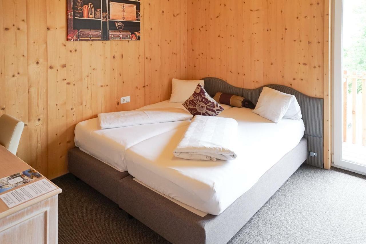 Falken Horst Lienz Bagian luar foto